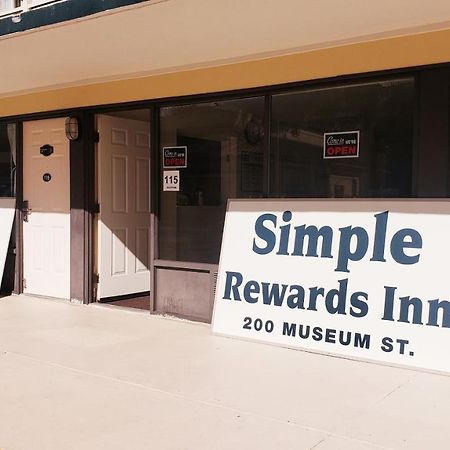 Simple Rewards Inn Hilton Head Island Exterior photo