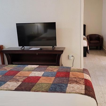 Simple Rewards Inn Hilton Head Island Exterior photo