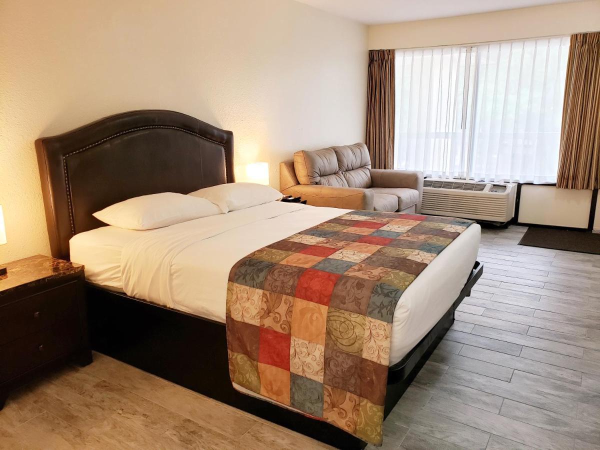 Simple Rewards Inn Hilton Head Island Exterior photo
