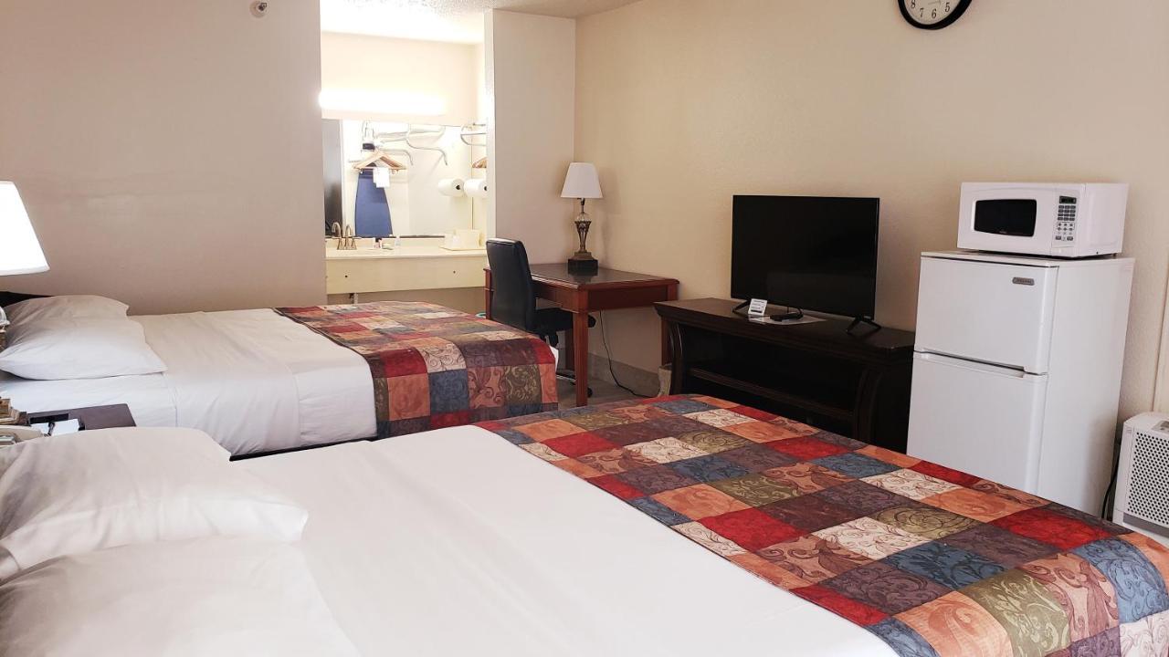 Simple Rewards Inn Hilton Head Island Exterior photo