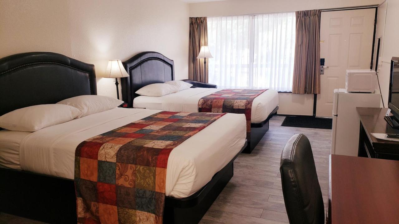 Simple Rewards Inn Hilton Head Island Exterior photo