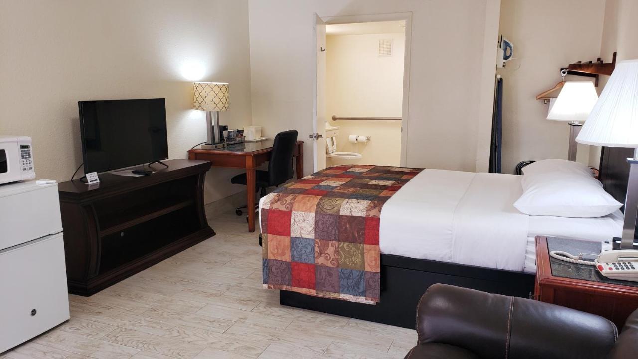 Simple Rewards Inn Hilton Head Island Exterior photo