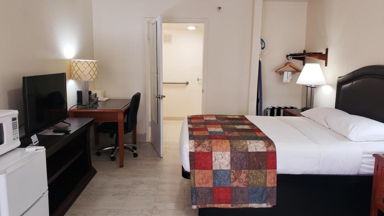 Simple Rewards Inn Hilton Head Island Exterior photo