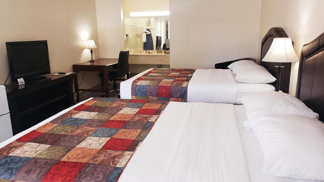 Simple Rewards Inn Hilton Head Island Exterior photo