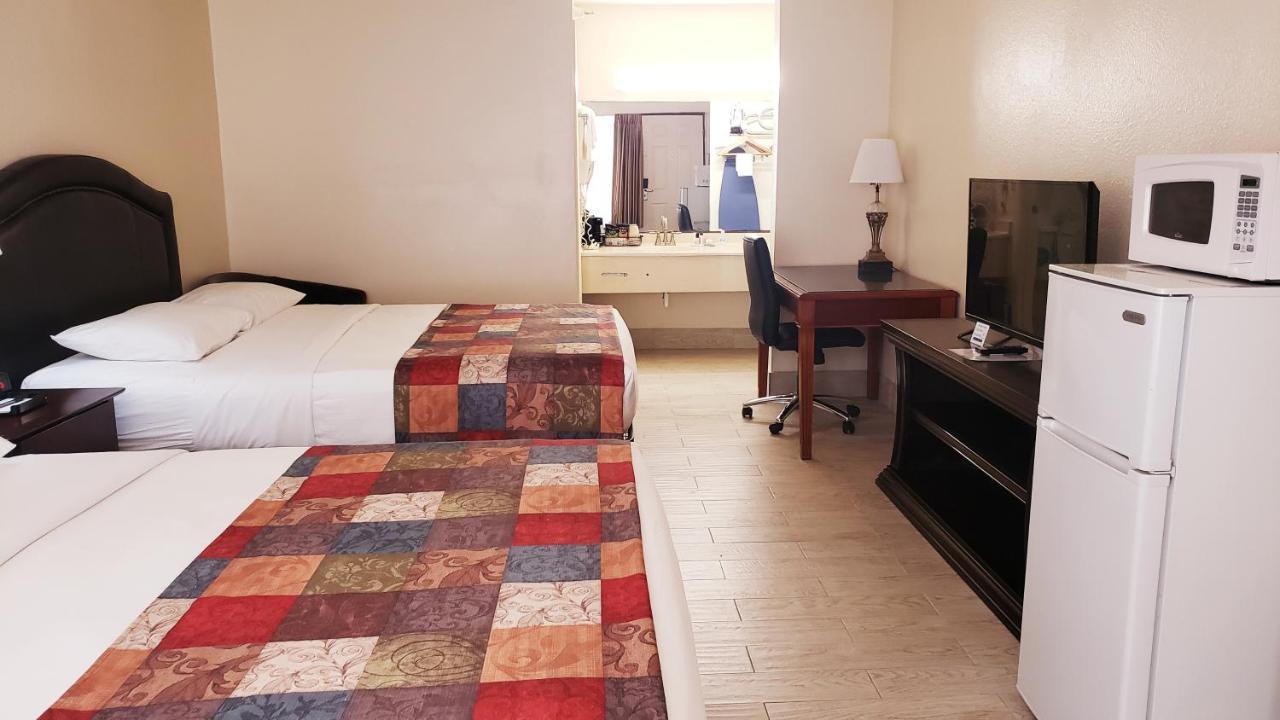 Simple Rewards Inn Hilton Head Island Exterior photo