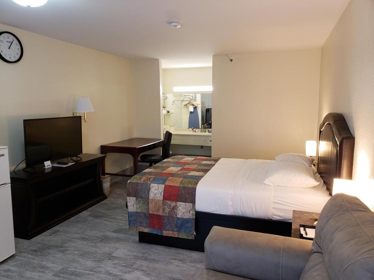 Simple Rewards Inn Hilton Head Island Exterior photo