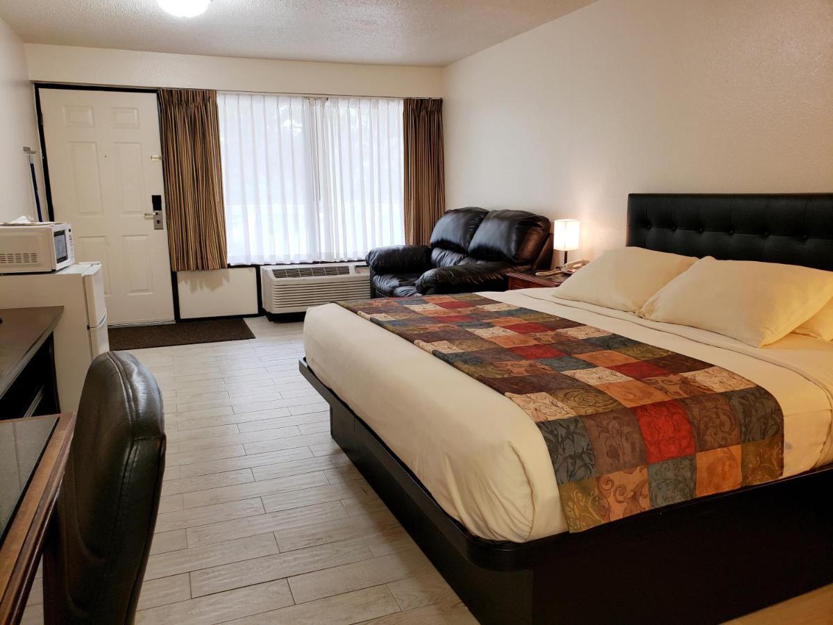 Simple Rewards Inn Hilton Head Island Exterior photo