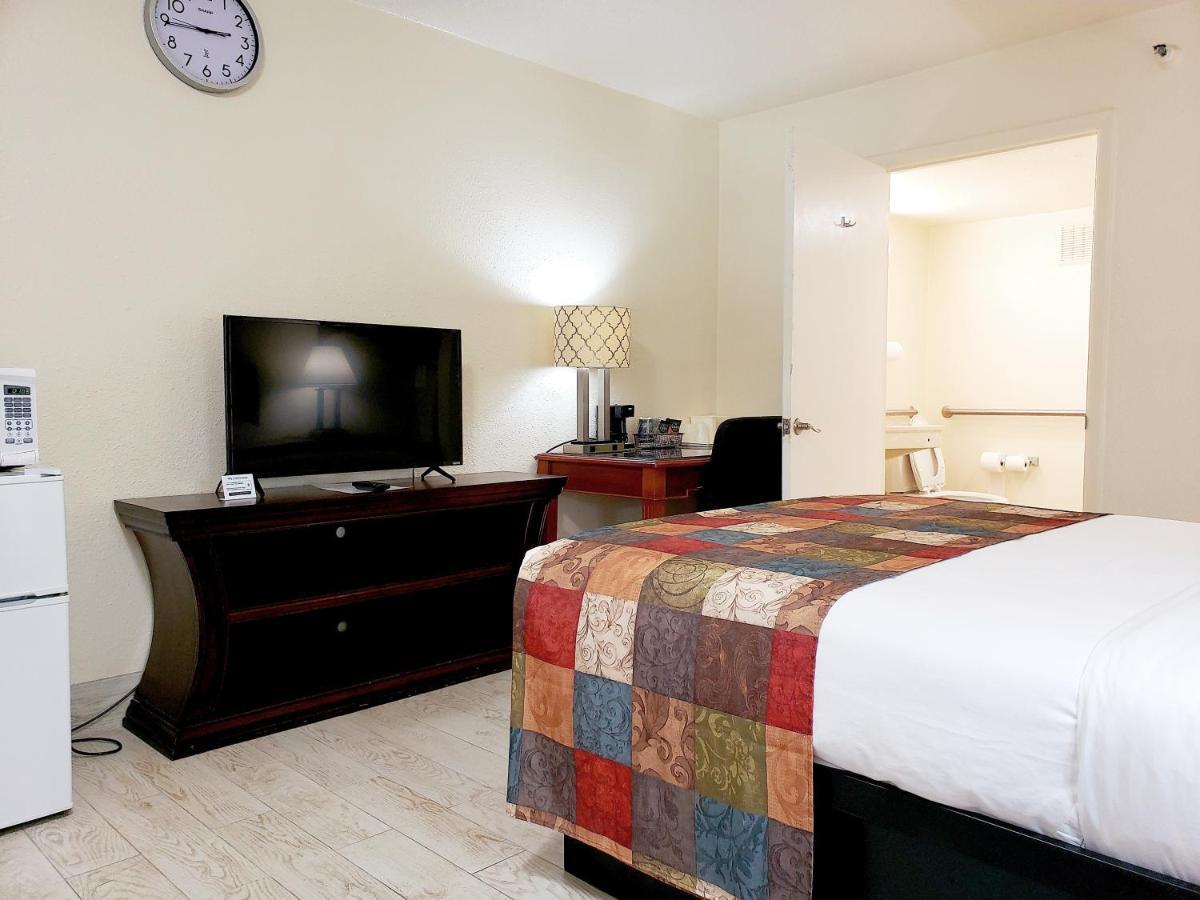 Simple Rewards Inn Hilton Head Island Exterior photo