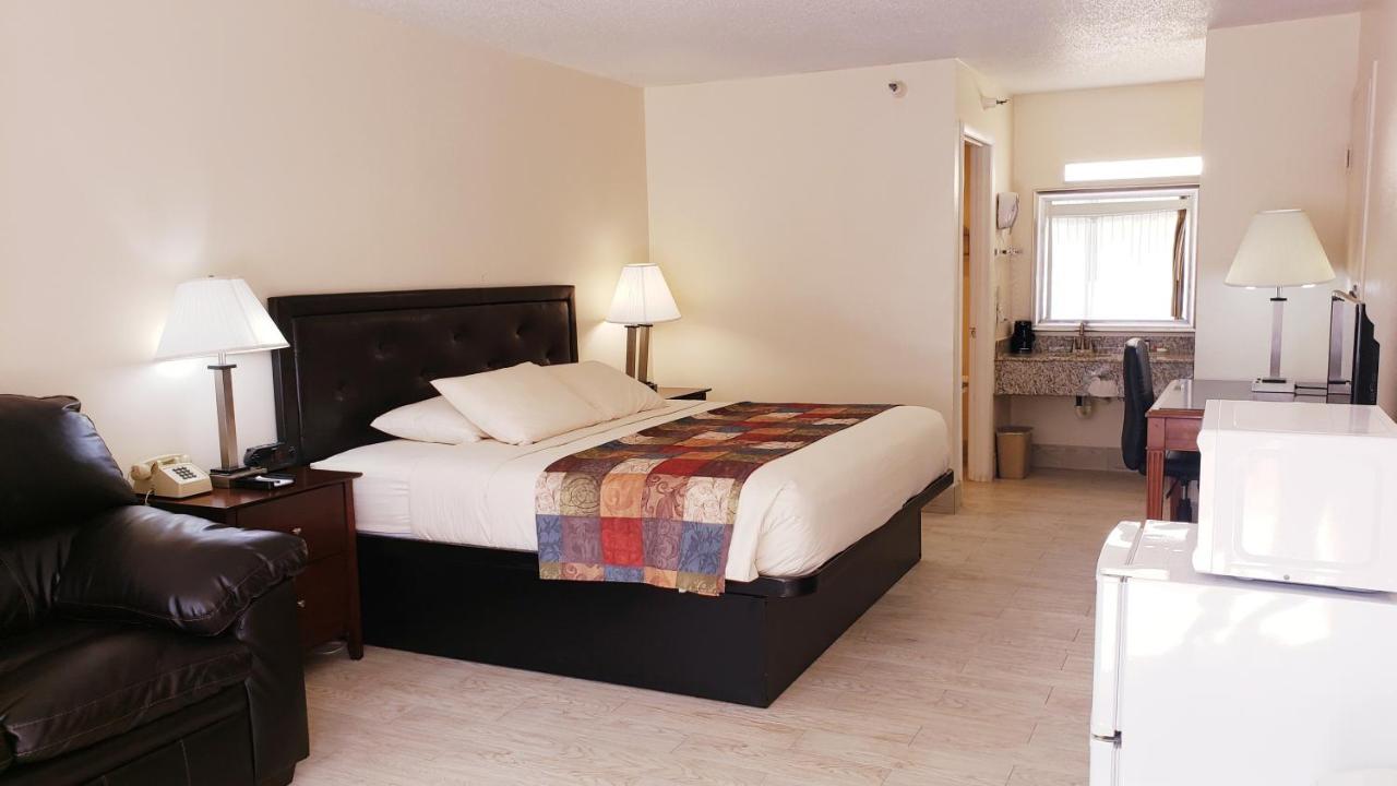 Simple Rewards Inn Hilton Head Island Exterior photo