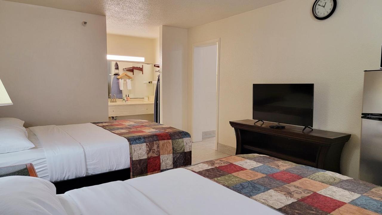 Simple Rewards Inn Hilton Head Island Exterior photo
